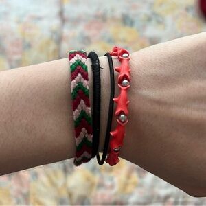 Trrtlz red whale bracelet